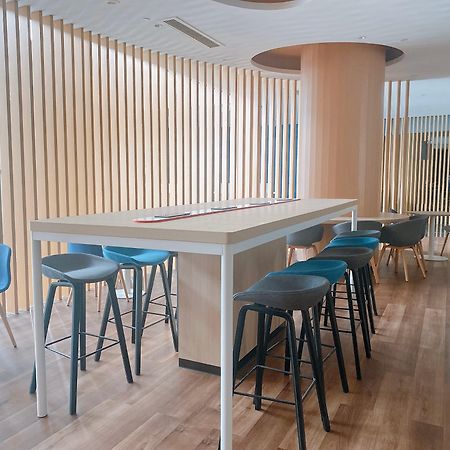 Holiday Inn Express Dongyang Hengdian By Ihg Buitenkant foto