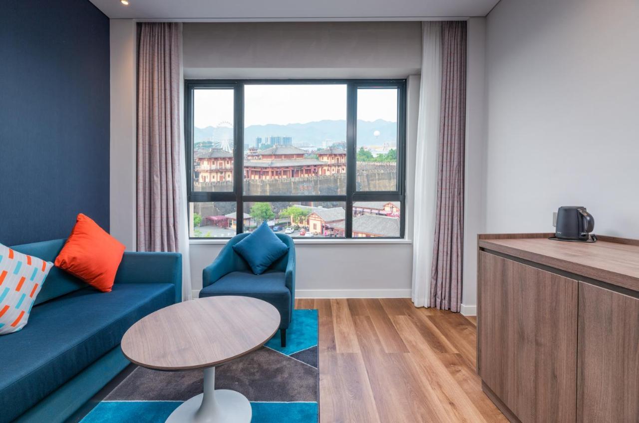 Holiday Inn Express Dongyang Hengdian By Ihg Buitenkant foto